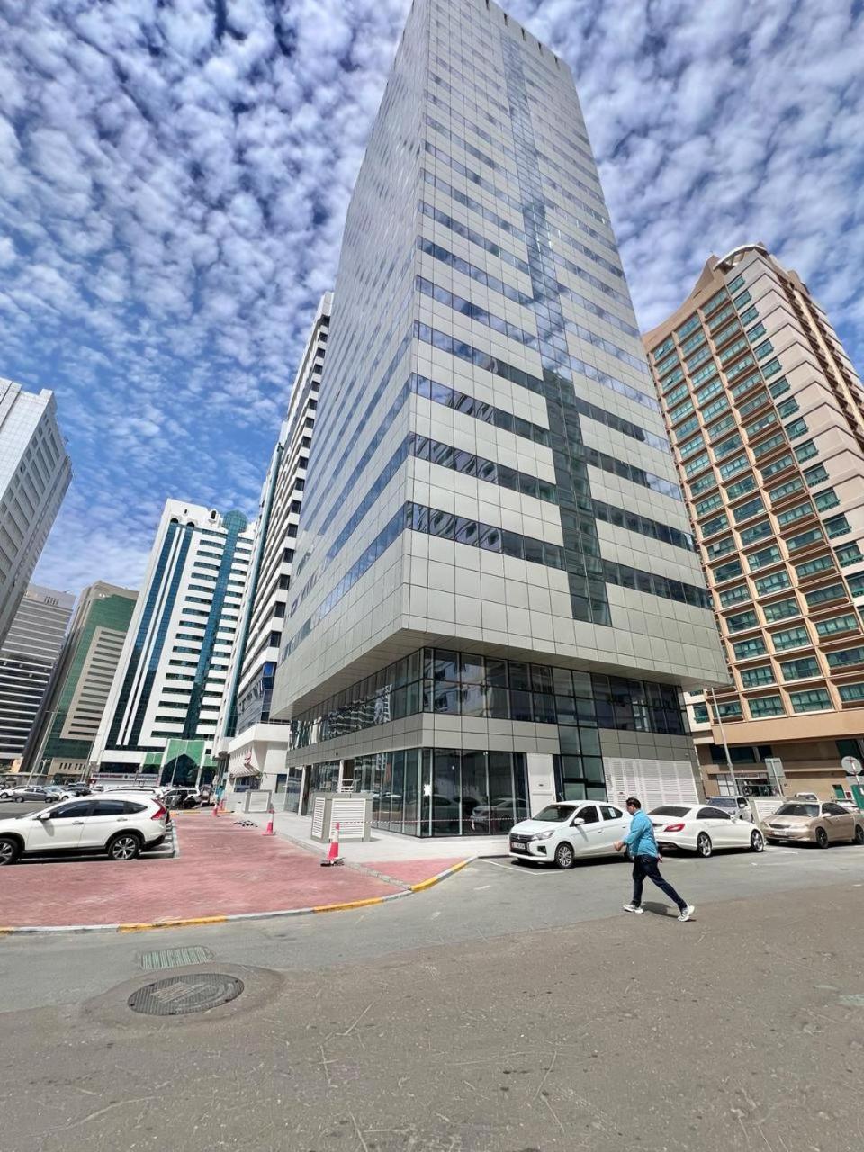 City View Furnished Apartment In Palette Tower In Tourist Club Area Abu Dhabi Exterior photo